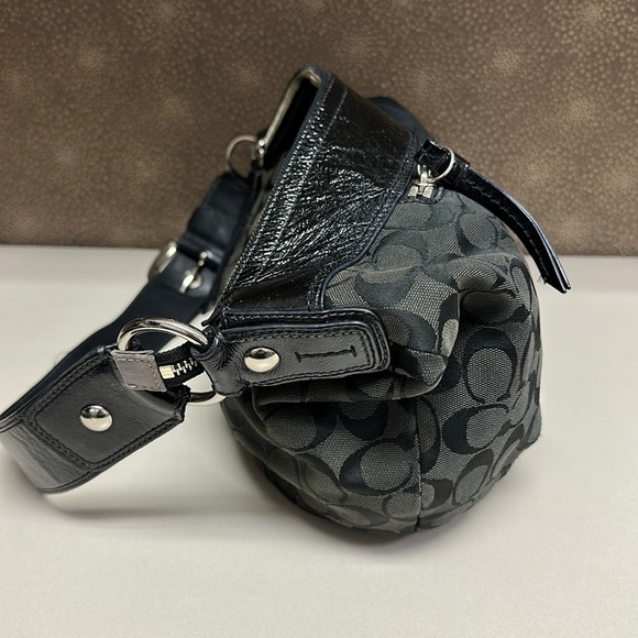 🔥🔥🔥Coach Black Signature Hobo Shoulder Bag - Picture 7 of 15